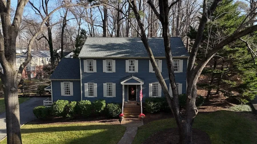 certainteed shingle roof by ibc roofing richmond